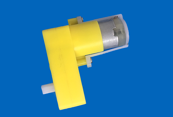 玩具車塑膠牙箱130側面圖 玩具車塑膠牙箱130側面圖