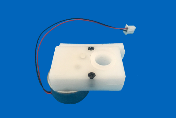 玩具牙箱與扭擺器旋轉機芯的共同點 玩具牙箱與扭擺器旋轉機芯的共同點